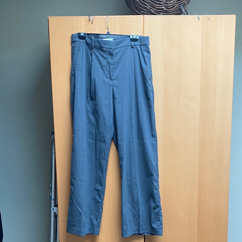 H&m brand new gray pants!